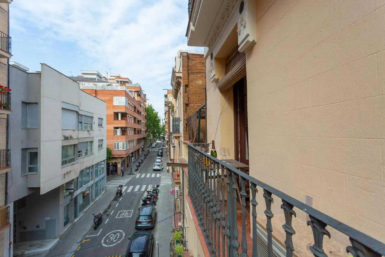 Apartment Aparteasy - Turo Park With Lovely Balcony Barcelona