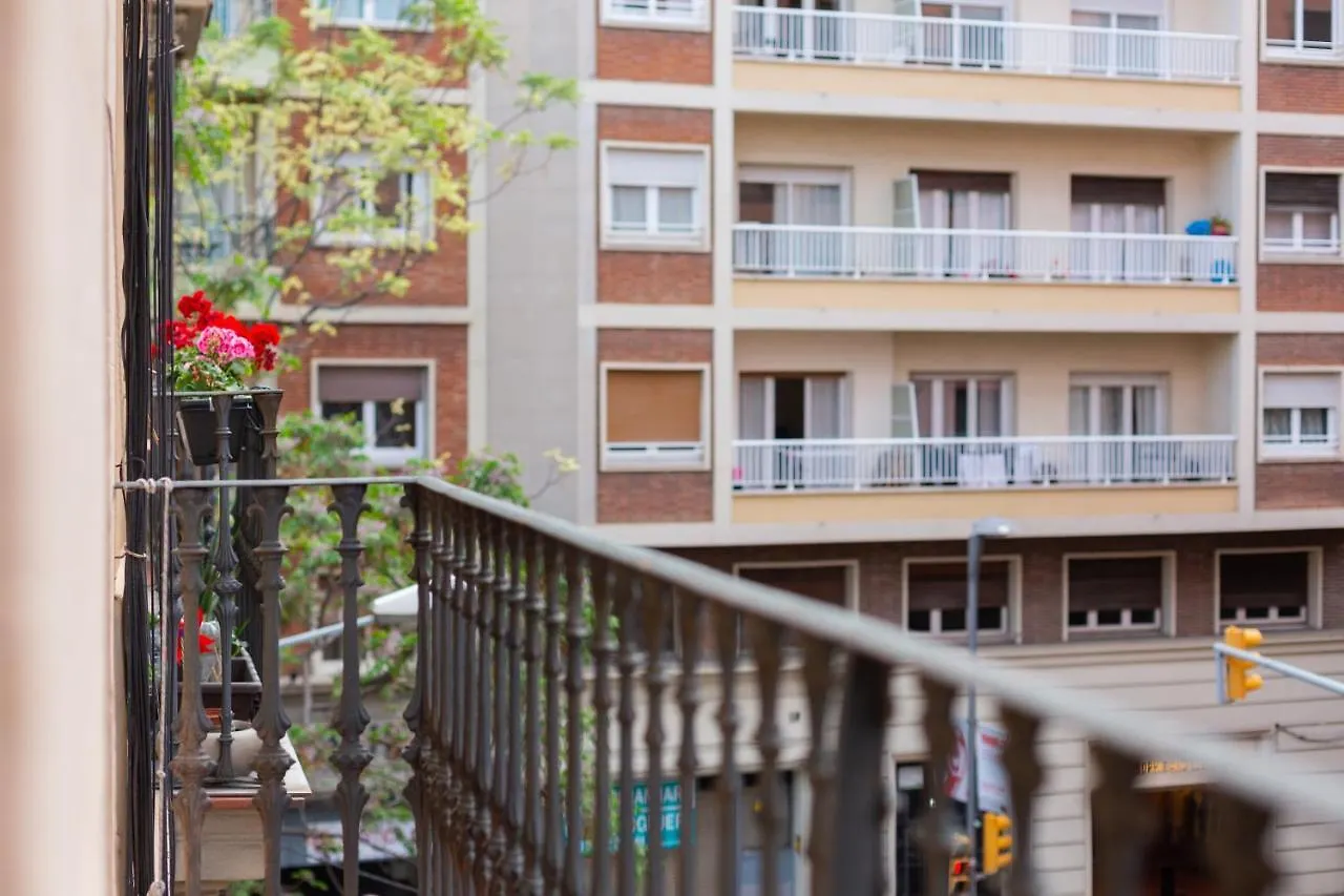 Aparteasy - Turo Park With Lovely Balcony Barcelona 0*,